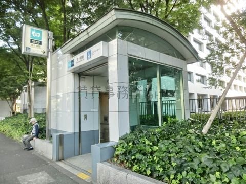 霞ヶ関駅 (エレベーター出入口 日比谷線・千代田線)