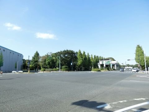 財務省上 交差点