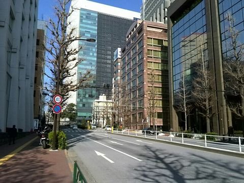 外堀通り御茶ノ水駅方面