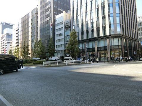 銀座東二丁目 交差点