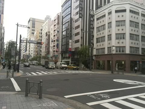 銀座西6丁目交差点付近です
