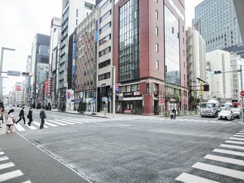 銀座八丁目 交差点