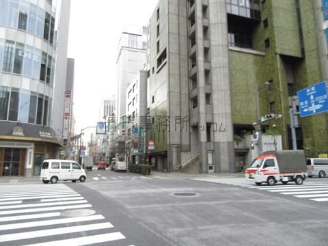 銀座西三丁目 交差点