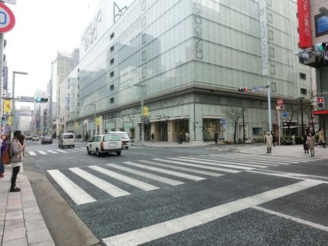 銀座三丁目 交差点