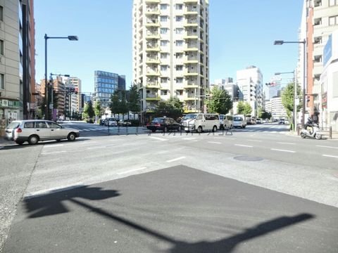 新川二丁目 交差点
