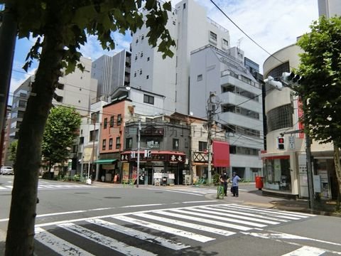 新富町郵便局 交差点