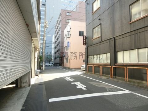 築地6-13-8