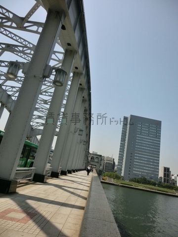 勝鬨橋、歩道側です