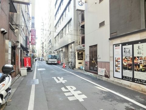 日本橋三丁目八日通り