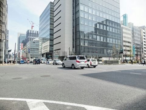 日本橋三丁目 交差点