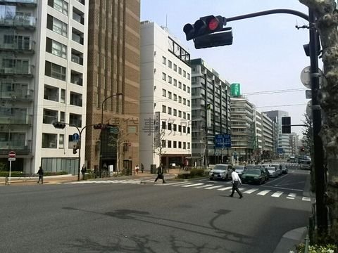 永代通り永代橋方面
