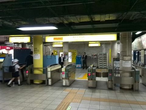 小伝馬町駅本町方面改札口