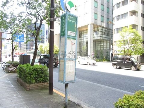 バス停 (室町三丁目)