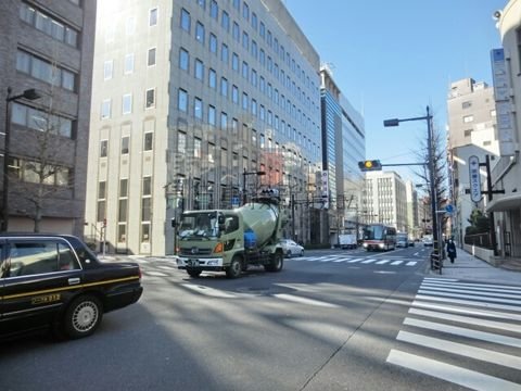 鍛治橋通り