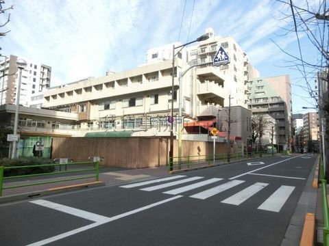 居留地中央通り