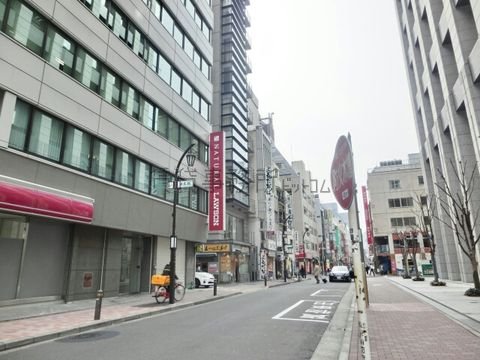 八重洲仲通り
