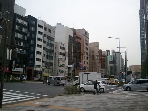 青山通り渋谷方面です