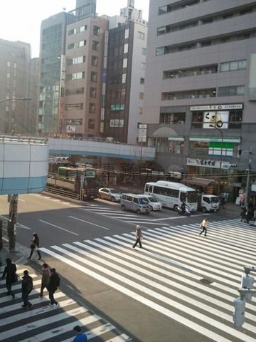 田町駅芝浦口駅前
