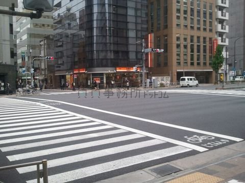 第一京浜　　浜松町2丁目交差点です
