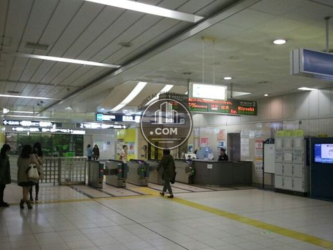駅ナカ