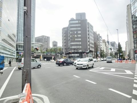 虎ノ門二丁目 交差点