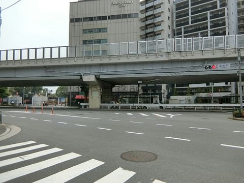 高樹町 交差点