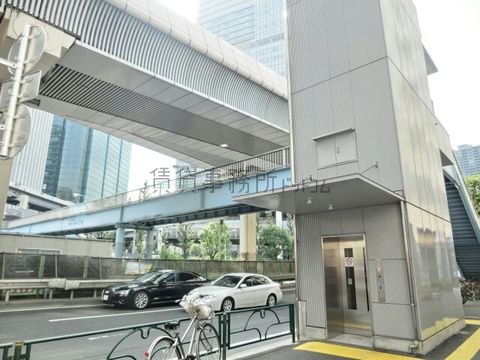 六本木二丁目歩道橋