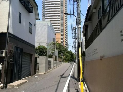 市谷仲之町周辺の裏路地