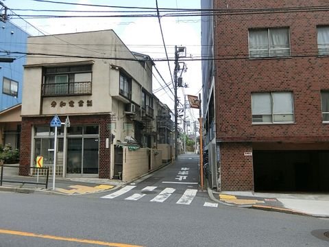 上落合会館通り