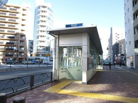 落合駅 (2b出入口 東西線)