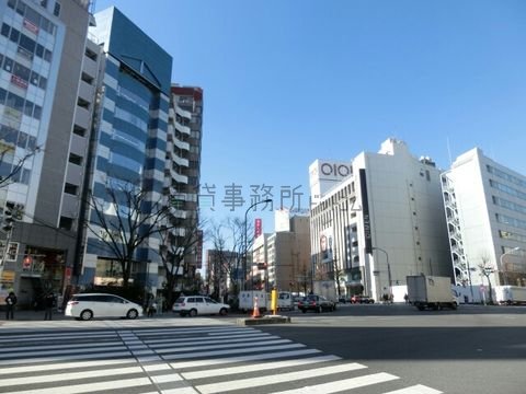 新宿五丁目東  交差点