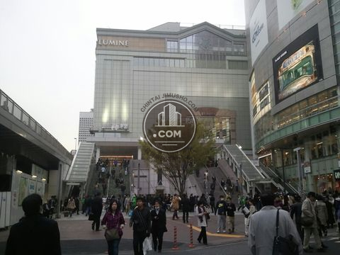 駅前ロータリー