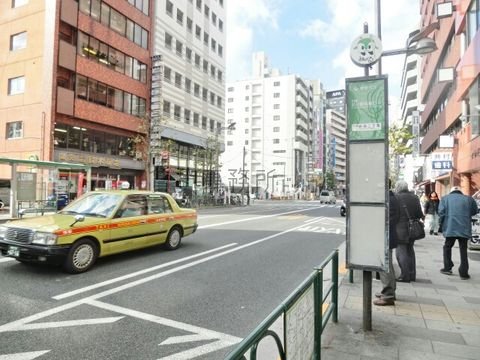 バス停 (新宿二丁目)
