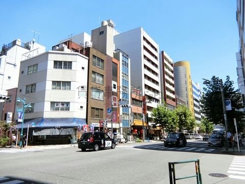 新宿二丁目東 交差点