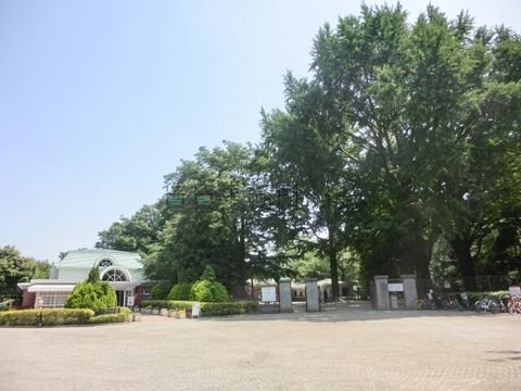 新宿御苑入口です
