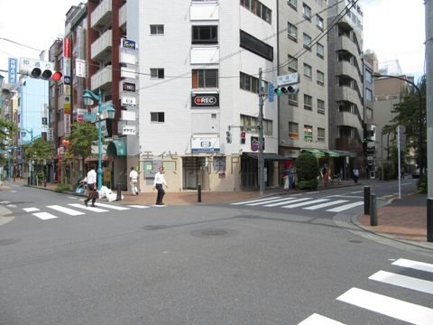 仲通り 交差点