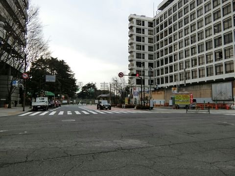 新宿一丁目 交差点
