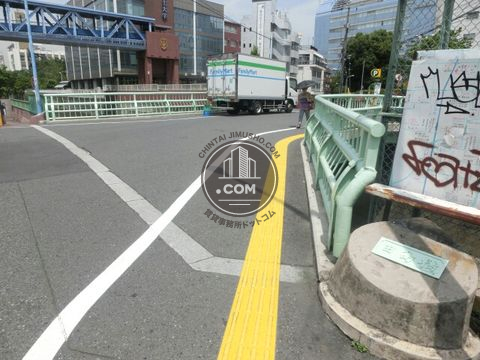 裏路地