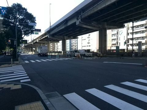 目白通り江戸川橋駅方面