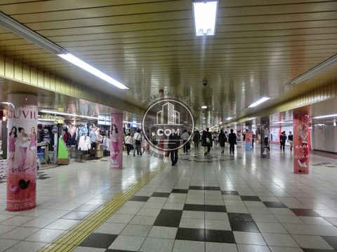 駅ナカ