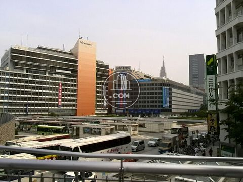 駅前ロータリー