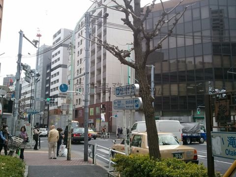 大久保通りと小滝橋通りの交わる交差点です
