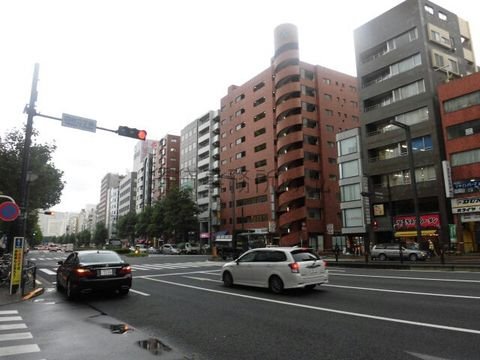 四谷二丁目 交差点