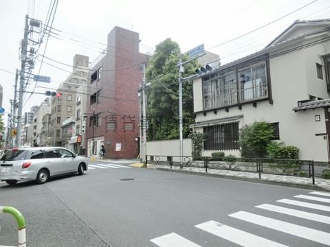 湯島中坂上 交差点
