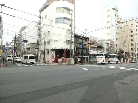 湯島中坂下 交差点