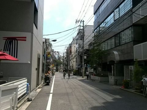 湯島3丁目の裏路地