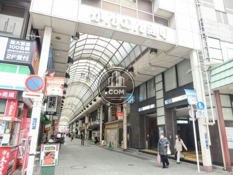 繁華街