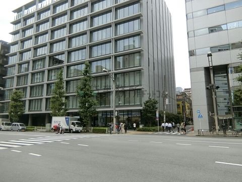 上野三丁目 交差点