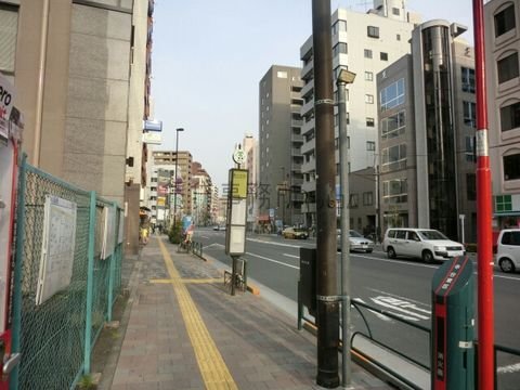 都営バス　寿三丁目バス停