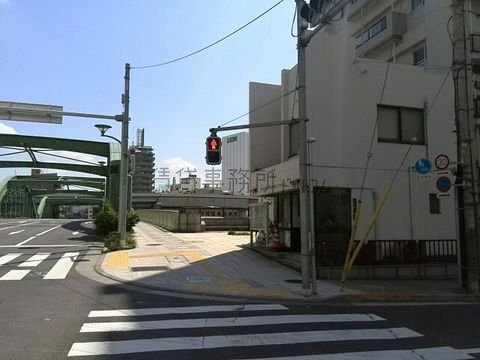 厩橋隣には蔵前交番があります